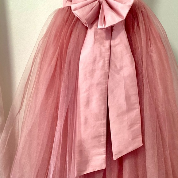 New Beautiful formal pink dress - Picture 5 of 9